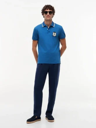 Corte regular Polo em piqué com emblema Monogram