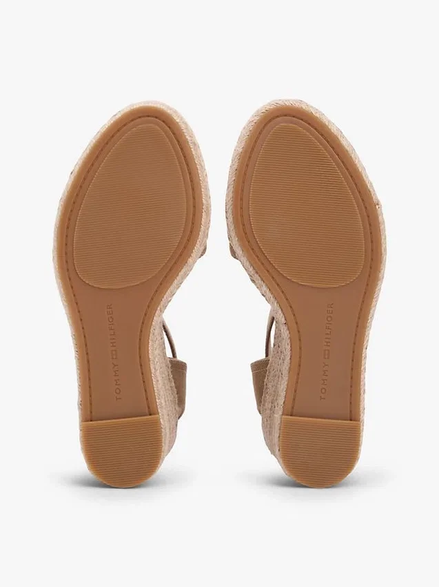 Espadrilha com cunha em ganga e logótipo em tecido Espadrilha com cunha em ganga e logótipo em tecido
