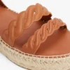 Espadrilha de plataforma com tiras torcidas em couro Espadrilha de plataforma com tiras torcidas em couro