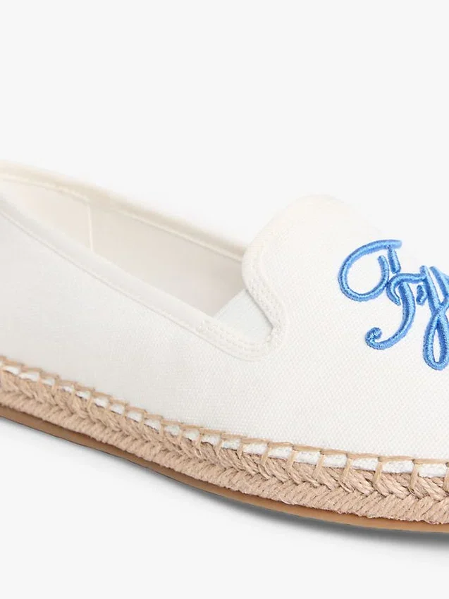 Espadrilha em lona com monograma Espadrilha em lona com monograma
