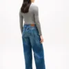 Jeans de cintura alta e perna larga Jeans de cintura alta e perna larga