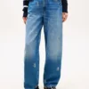 Jeans de cintura média com padrão em toda a peça