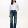 Jeans de cintura média, largos e de corte reto Jeans de cintura média, largos e de corte reto