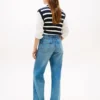 Jeans de cintura média, largos e de corte reto Jeans de cintura média, largos e de corte reto