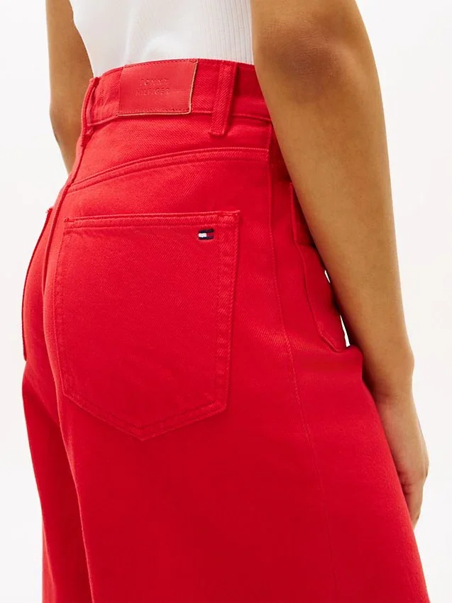 Jeans de ganga de cintura alta e perna larga com bainha crua Jeans de ganga de cintura alta e perna larga com bainha crua