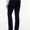 Jeans direitos com lavagem índigo Jeans direitos com lavagem índigo