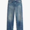 Jeans direitos e descontraídos Jeans direitos e descontraídos