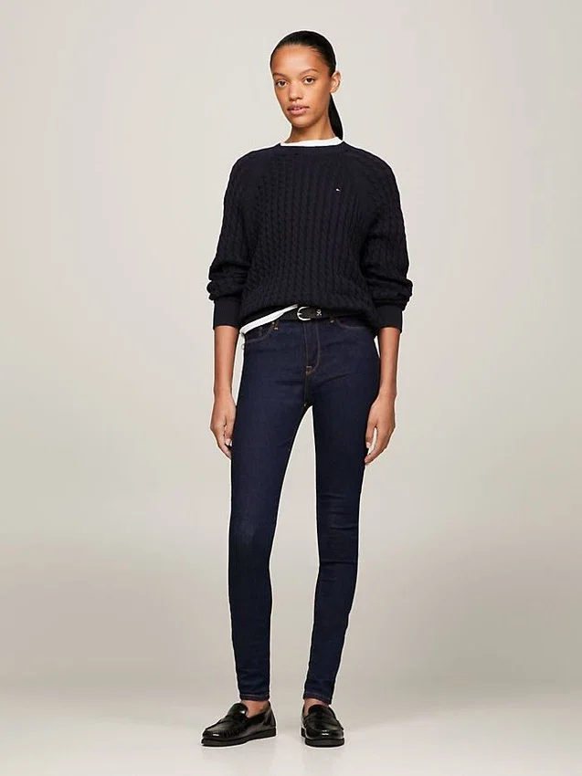 Jeans justos de cintura média com lavagem escura Jeans justos de cintura média com lavagem escura
