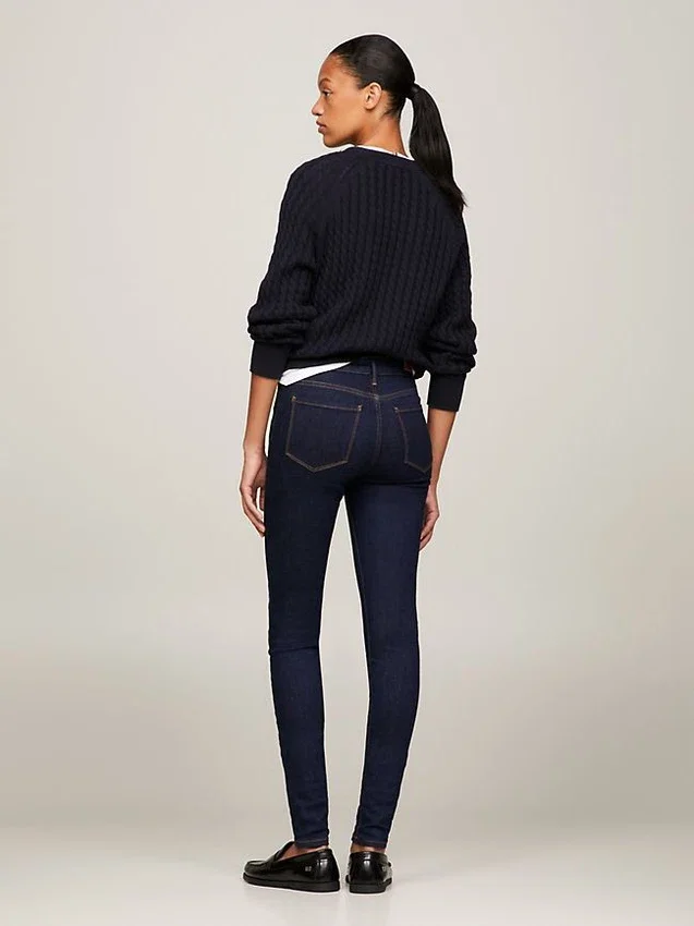 Jeans justos de cintura média com lavagem escura Jeans justos de cintura média com lavagem escura