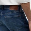 Jeans justos elásticos Jeans justos elásticos