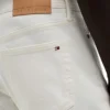 Jeans justos elásticos Jeans justos elásticos