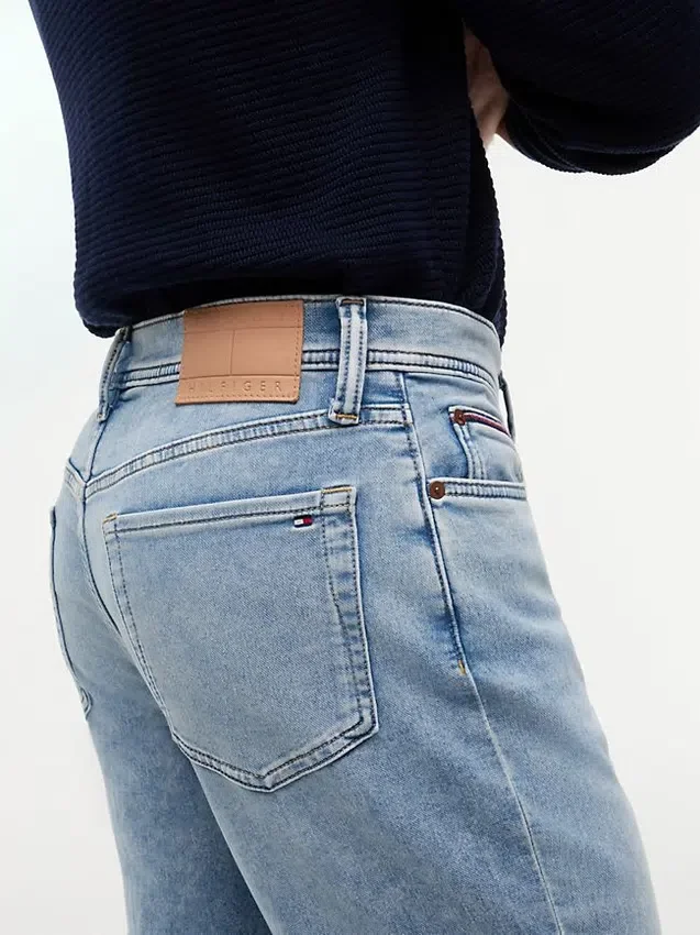 Jeans justos elásticos Jeans justos elásticos
