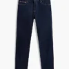Jeans justos elásticos Jeans justos elásticos
