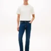 Jeans justos elásticos e leves Jeans justos elásticos e leves