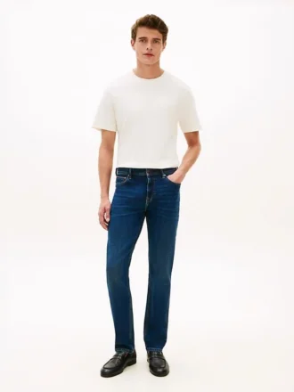 Jeans justos elásticos e leves
