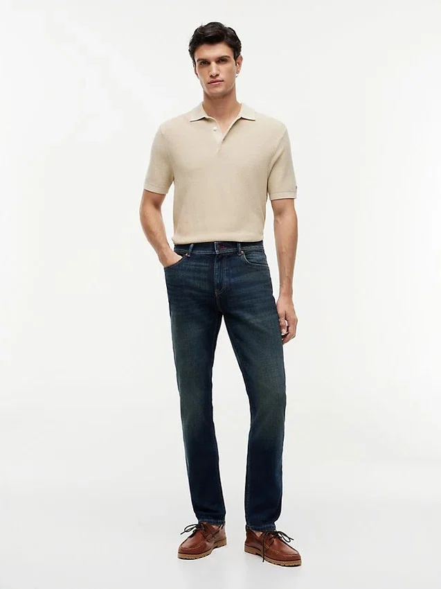 Jeans justos elásticos e leves Jeans justos elásticos e leves