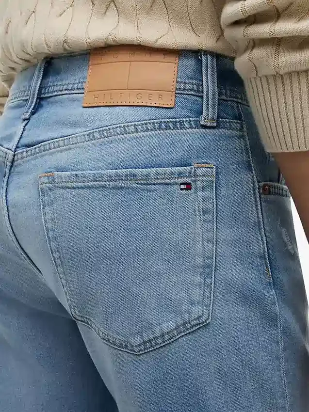 Jeans justos elásticos e leves Jeans justos elásticos e leves