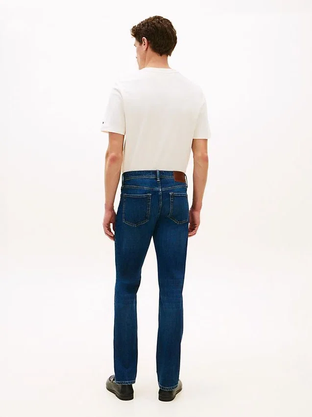 Jeans justos elásticos e leves Jeans justos elásticos e leves