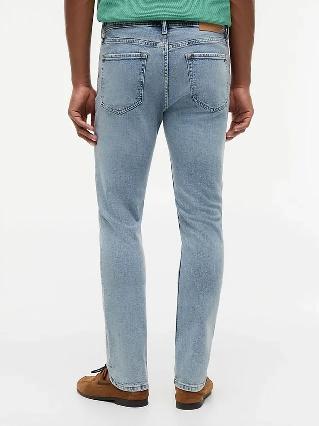 Jeans justos elásticos e leves Jeans justos elásticos e leves