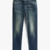 Jeans justos elásticos e leves Jeans justos elásticos e leves