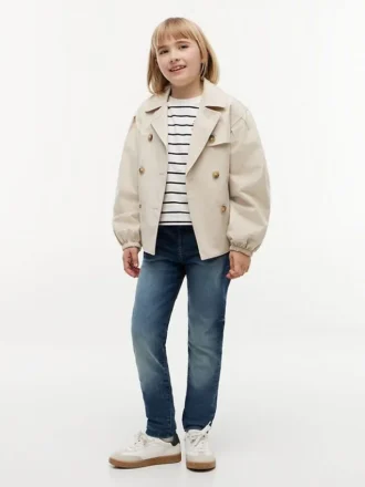 Jeans justos para criança