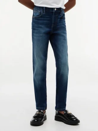 Jeans justos para criança