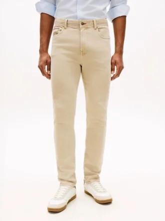 Jeans justos tingidos na peça