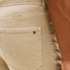 Jeans justos tingidos na peça Jeans justos tingidos na peça