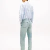 Jeans regulares e retos com efeito desgastado Jeans regulares e retos com efeito desgastado