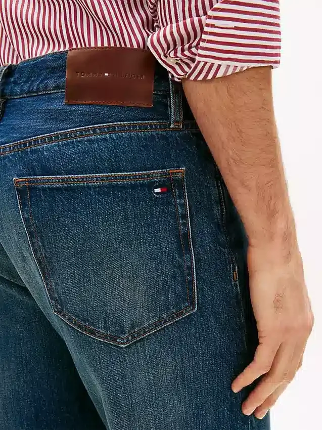 Jeans retos regulares Jeans retos regulares