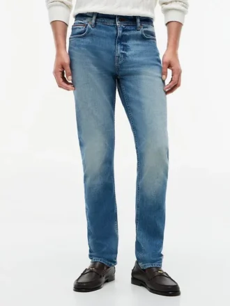 Jeans slim desbotados com elasticidade