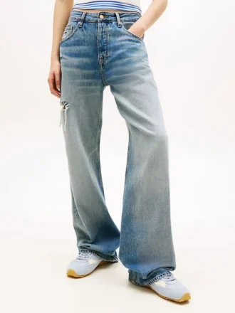 Jeans Tommy Jeans com efeito desgastado e corte reto