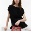 Micro-bolsa em pele com relevo de pele de cobra Micro-bolsa em pele com relevo de pele de cobra