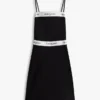 Mini-vestido Tommy Jeans com fita com logótipo em tecido Ponte Mini-vestido Tommy Jeans com fita com logótipo em tecido Ponte