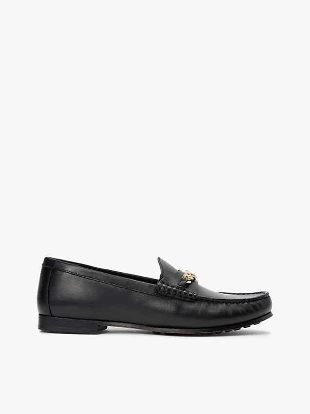 Mocassim de couro com elos de corrente Mocassim de couro com elos de corrente