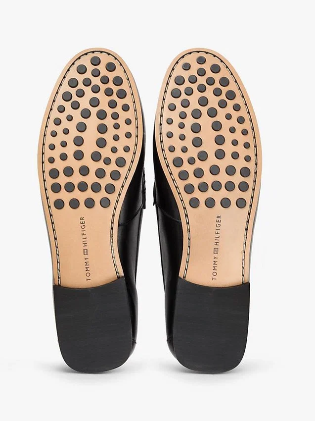 Mocassim de couro com elos de corrente Mocassim de couro com elos de corrente