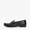Mocassim de couro com elos de corrente Mocassim de couro com elos de corrente