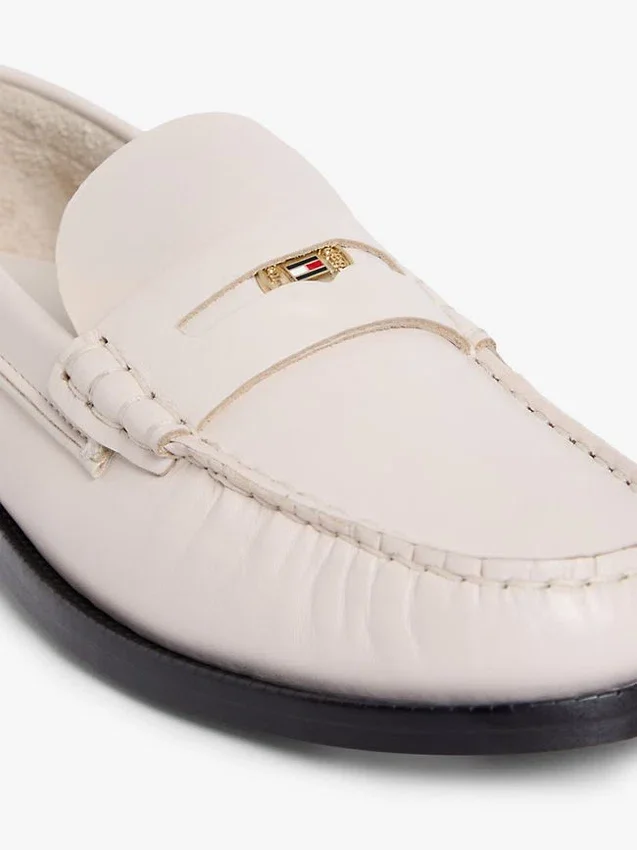 Mocassins de couro liso Mocassins de couro liso