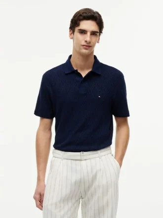 Polo clássico com jacquard texturado