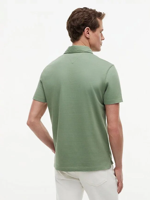 Polo com bolso em jersey de corte regular Polo com bolso em jersey de corte regular