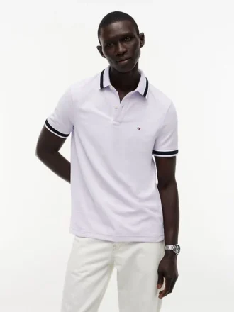 Polo com corte regular e detalhes em contraste Polo com corte regular e detalhes em contraste