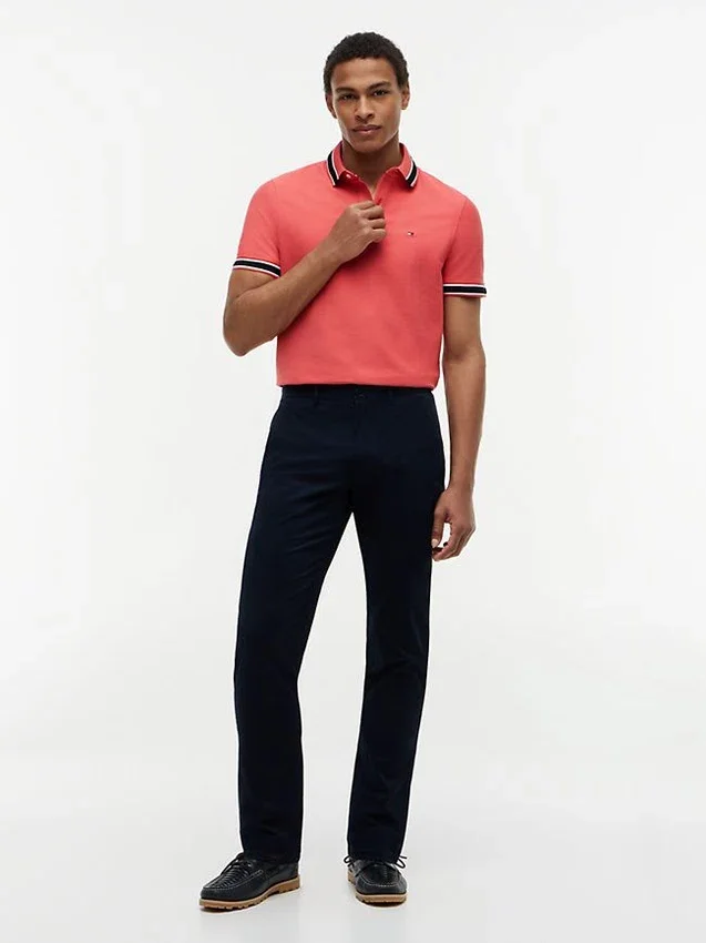 Polo com corte regular e detalhes em contraste Polo com corte regular e detalhes em contraste