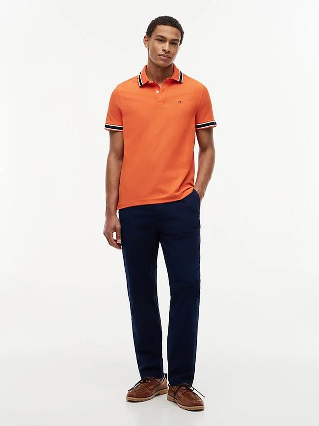 Polo com corte regular e detalhes em contraste Polo com corte regular e detalhes em contraste