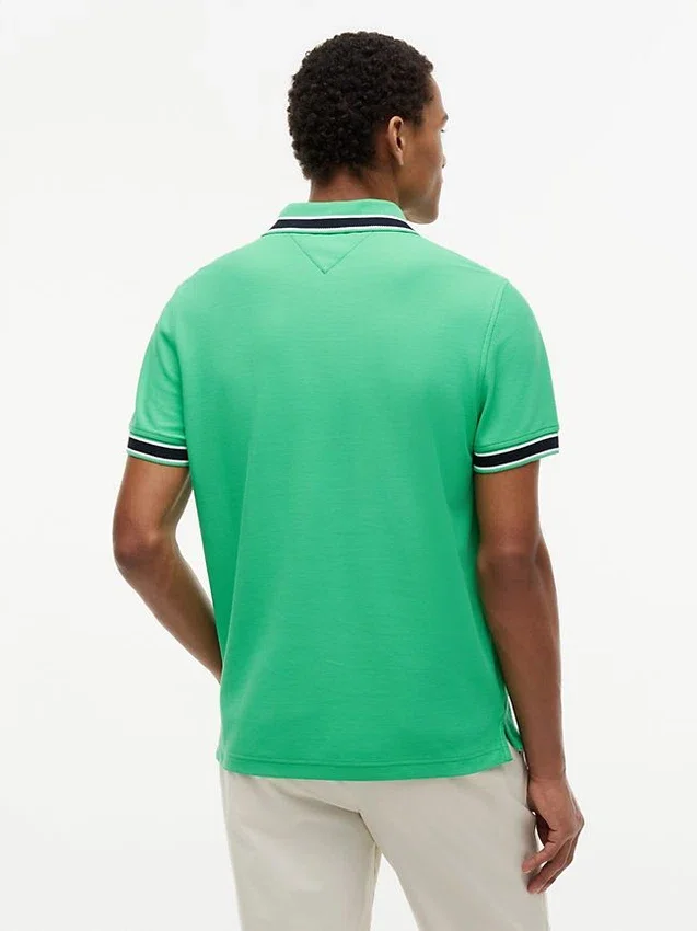 Polo com corte regular e detalhes em contraste Polo com corte regular e detalhes em contraste