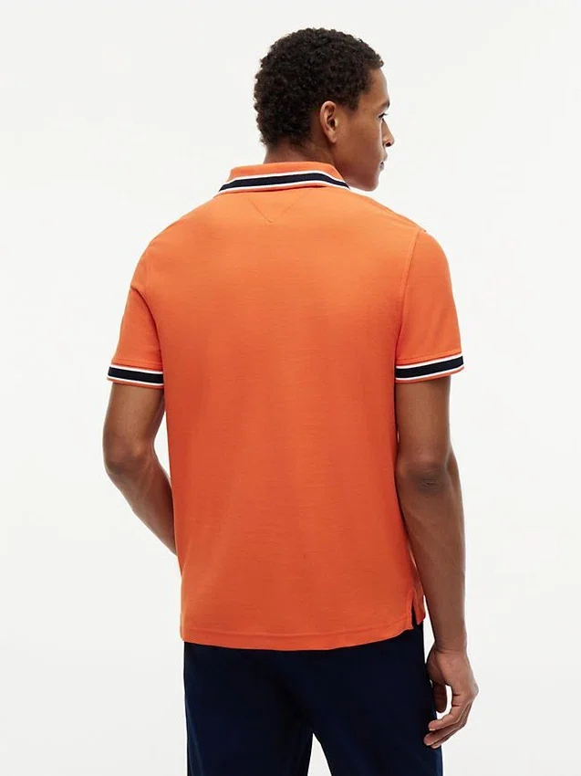 Polo com corte regular e detalhes em contraste Polo com corte regular e detalhes em contraste
