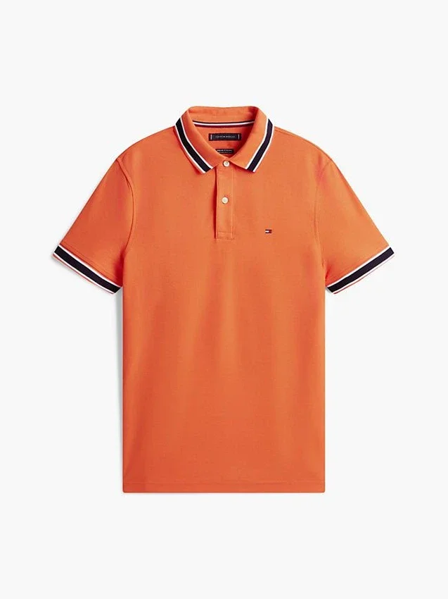 Polo com corte regular e detalhes em contraste Polo com corte regular e detalhes em contraste