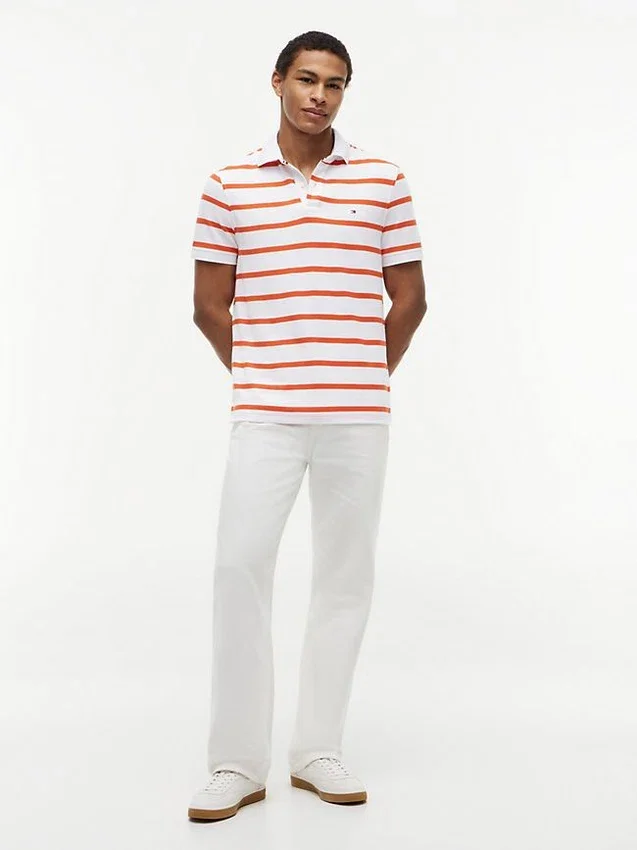 Polo com corte regular e riscas que absorve a humidade Polo com corte regular e riscas que absorve a humidade