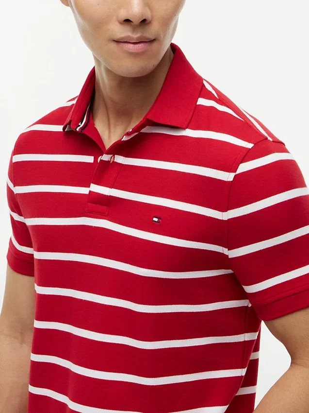 Polo com corte regular e riscas que absorve a humidade Polo com corte regular e riscas que absorve a humidade