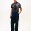 Polo com corte regular e riscas que absorve a humidade Polo com corte regular e riscas que absorve a humidade