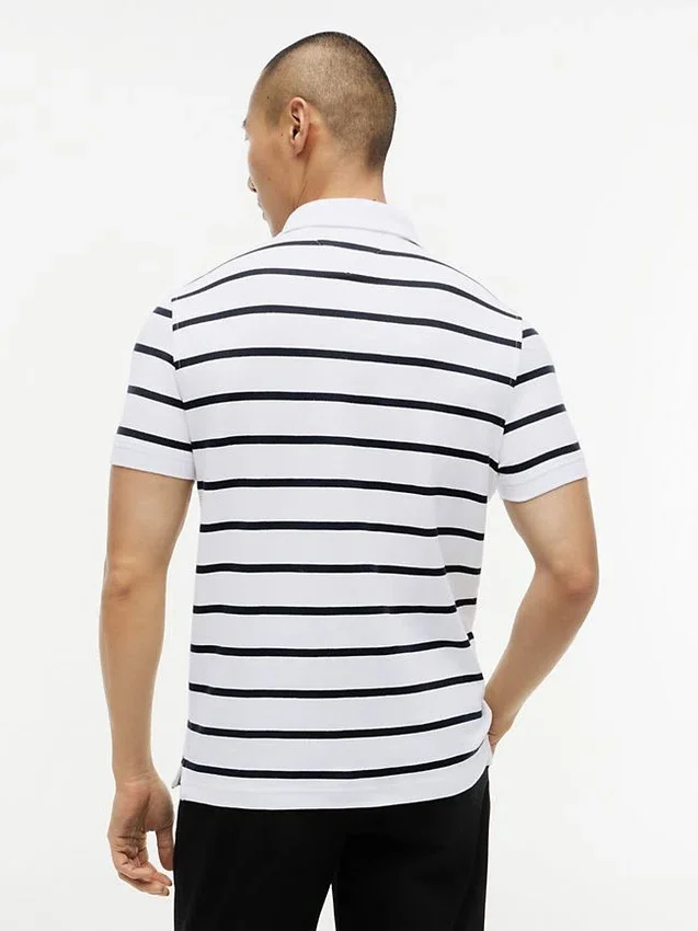 Polo com corte regular e riscas que absorve a humidade Polo com corte regular e riscas que absorve a humidade